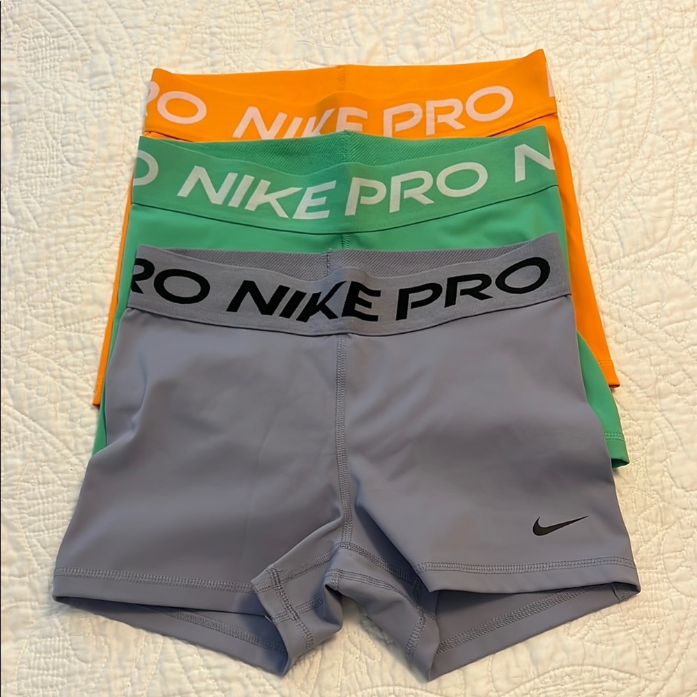 Nike Pro Bundle